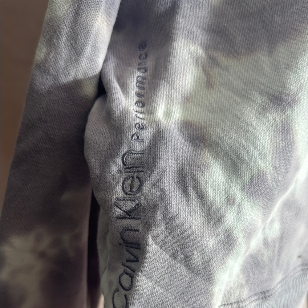 Calvin Klein Women's Gray Tie-Dye Top - Picture 4 of 5